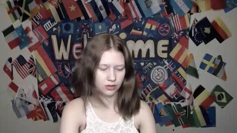 Snapshot of crystalgirl__ chatting on December 3, 2025, 7:27 am Stella online show from December 3, 2025, 7:27 am