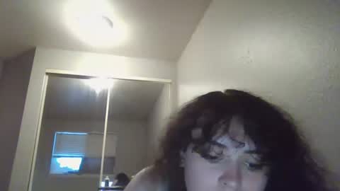 Snapshot of crystalhouse444 chatting on July 10, 2026, 1:21 am crystalhouse444 online show from July 10, 2026, 1:21 am