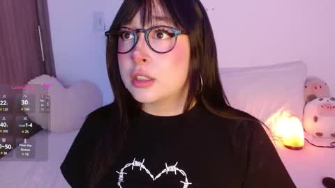 Olivia  online show from December 14, 2025, 11:42 pm