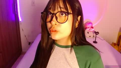 Olivia  online show from April 28, 2026, 2:27 am