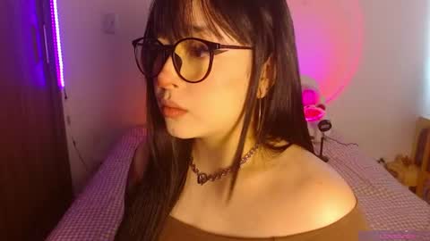 Snapshot of crystalitesq chatting on June 16, 2026, 1:14 pm Olivia online show from June 16, 2026, 1:14 pm