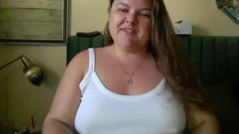 Snapshot of crystalizzzee chatting on September 16, 2025, 4:19 pm Herekittykitty69 online show from September 16, 2025, 4:19 pm