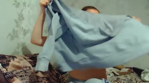 Snapshot of crystallangel chatting on February 10, 2026, 5:39 pm CrystallAngel online show from February 10, 2026, 5:39 pm