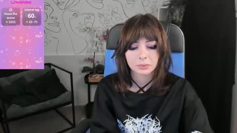 Snapshot of crystallbloom chatting on September 16, 2025, 1:50 am crystallbloom online show from September 16, 2025, 1:50 am