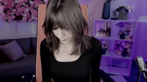 crystallbloom online show from February 23, 2026, 1:08 pm