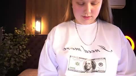 Snapshot of crystallpaws_ chatting on May 21, 2026, 5:58 am crystallpaws_ online show from May 21, 2026, 5:58 am