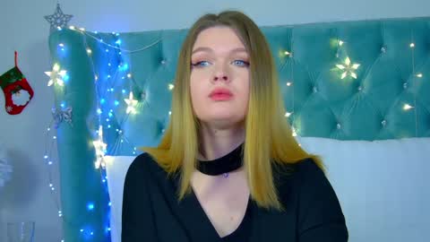 Snapshot of crystallyons chatting on December 28, 2024, 4:09 pm Crystal online show from December 28, 2024, 4:09 pm