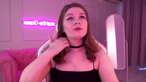 Snapshot of crystallyons chatting on February 25, 2025, 6:47 am Crystal online show from February 25, 2025, 6:47 am