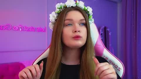 Crystal online show from May 27, 2026, 1:57 am