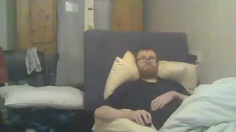 Snapshot of cs014g8493 chatting on September 17, 2025, 11:28 pm chris online show from September 17, 2025, 11:28 pm