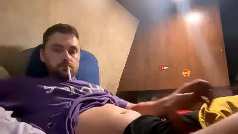 Snapshot of csmiffins chatting on November 22, 2025, 11:31 am csmiffins online show from November 22, 2025, 11:31 am