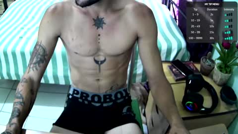Snapshot of cubanhot2 chatting on June 22, 2026, 2:25 pm Cubanhot2 online show from June 22, 2026, 2:25 pm