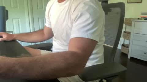 cuckgriff23 online show from May 28, 2026, 4:59 pm