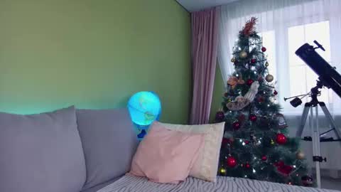 Alexia online show from December 28, 2024, 7:33 am