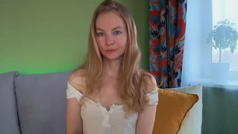 Alexia online show from April 12, 2026, 5:56 am