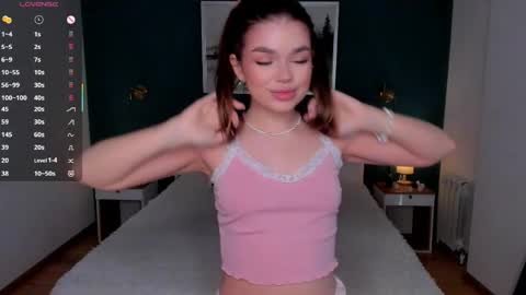 Silvia online show from March 13, 2026, 7:04 am