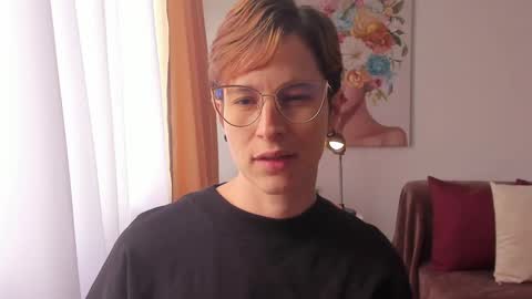 Snapshot of cuddlingbunnny chatting on March 10, 2025, 7:50 pm Leonela online show from March 10, 2025, 7:50 pm