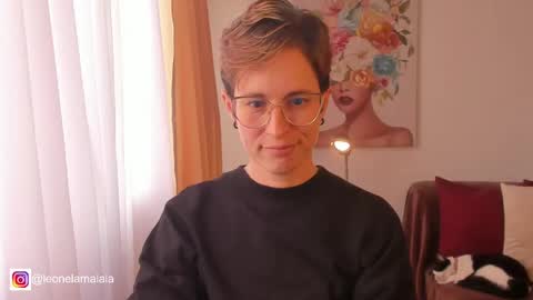 Snapshot of cuddlingbunnny chatting on March 10, 2025, 10:55 pm Leonela online show from March 10, 2025, 10:55 pm