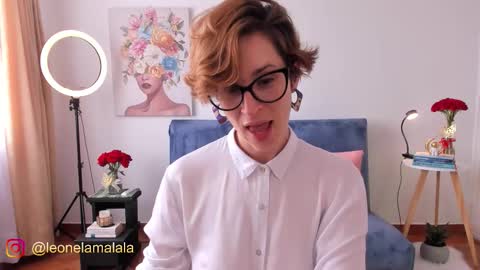 Snapshot of cuddlingbunnny chatting on October 5, 2025, 3:54 pm Leonela online show from October 5, 2025, 3:54 pm