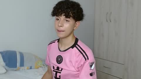 Cuddly online show from February 14, 2025, 1:45 am