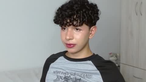 Cuddly online show from February 20, 2025, 7:08 pm