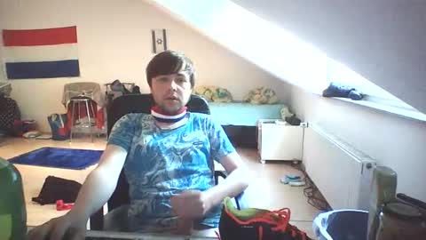 cuddlycrab48 online show from June 14, 2026, 3:58 pm