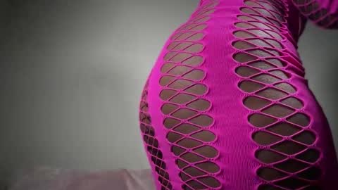 Snapshot of cum2charmxx chatting on November 23, 2025, 3:34 pm cum2charmxx online show from November 23, 2025, 3:34 pm