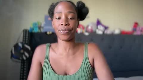 cum2charmxx online show from April 30, 2026, 12:39 am