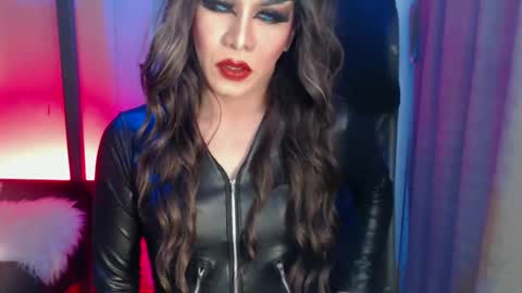 CUMMELA SLUTI online show from March 1, 2025, 8:45 am