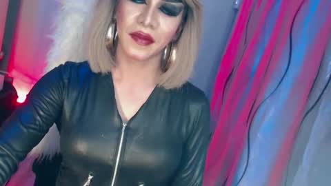 CUMMELA SLUTI online show from April 25, 2026, 1:41 pm