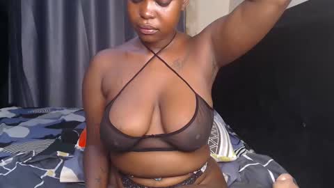 Snapshot of cum_central chatting on February 6, 2025, 8:13 pm cum_central online show from February 6, 2025, 8:13 pm