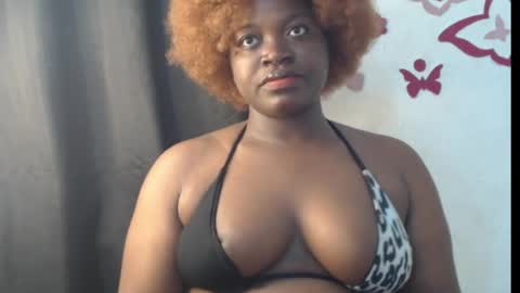 Snapshot of cum_coco_sweet chatting on July 28, 2026, 11:39 am Coco sweet online show from July 28, 2026, 11:39 am