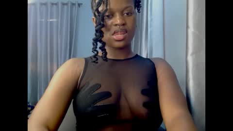 Snapshot of cum_ebony_petitxx chatting on April 27, 2026, 6:55 am cath online show from April 27, 2026, 6:55 am