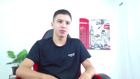 cumandres online show from October 17, 2025, 2:30 pm