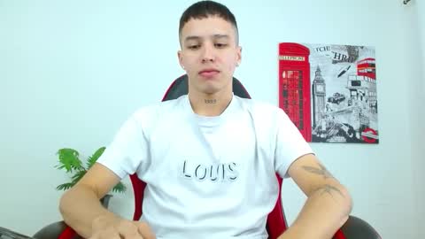 cumandres online show from December 1, 2025, 2:22 pm