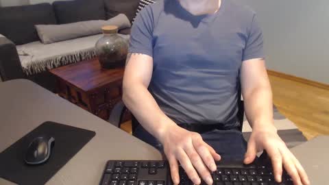 cumartist84 online show from January 6, 2025, 12:57 pm