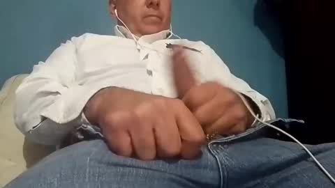 Snapshot of cumbian_chero chatting on March 3, 2025, 4:14 pm cumbian_chero online show from March 3, 2025, 4:14 pm