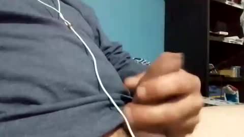 Snapshot of cumbian_chero chatting on March 13, 2026, 1:40 pm cumbian_chero online show from March 13, 2026, 1:40 pm