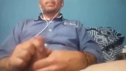 Snapshot of cumbian_chero chatting on May 15, 2026, 5:03 am cumbian_chero online show from May 15, 2026, 5:03 am