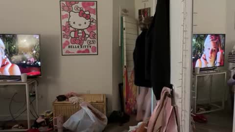 CumDumpSlut online show from May 27, 2026, 1:13 am