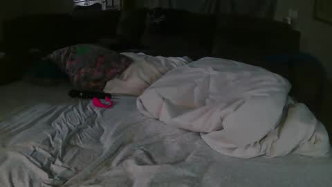 Snapshot of cuminnchill chatting on March 9, 2025, 1:25 am Malcolm and Hannah online show from March 9, 2025, 1:25 am