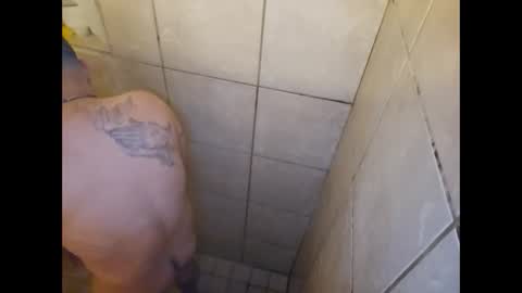 Snapshot of cummachine2022 chatting on March 5, 2025, 10:33 am cummachine2022 online show from March 5, 2025, 10:33 am