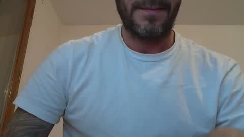 Snapshot of cummincock04 chatting on October 8, 2025, 2:04 pm cummincock04 online show from October 8, 2025, 2:04 pm