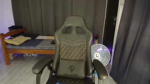 Snapshot of cummingyu chatting on November 6, 2025, 1:23 pm cummingyu online show from November 6, 2025, 1:23 pm