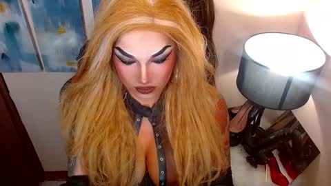 Snapshot of cumoffun chatting on October 5, 2025, 11:08 am Cattaleya online show from October 5, 2025, 11:08 am