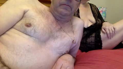 Snapshot of cumonherguys chatting on January 2, 2025, 8:28 am cumonherguys online show from January 2, 2025, 8:28 am
