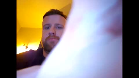 Snapshot of cumonmywifesleather chatting on December 18, 2025, 12:06 am cumonmywifesleather online show from December 18, 2025, 12:06 am