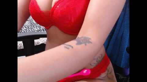 Nia Reese online show from January 16, 2026, 7:07 pm