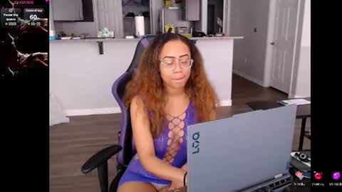 Snapshot of cumplzqueen chatting on July 14, 2026, 7:41 pm Nia Reese online show from July 14, 2026, 7:41 pm