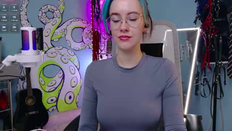 Snapshot of cumpotikeve chatting on April 14, 2026, 6:41 am CUMpotikEve online show from April 14, 2026, 6:41 am